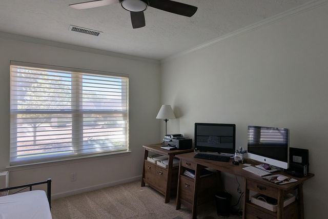 5901 Los Hermanos Court NE, Albuquerque, NM 87111