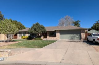 5901 Los Hermanos Court NE, Albuquerque, NM 87111
