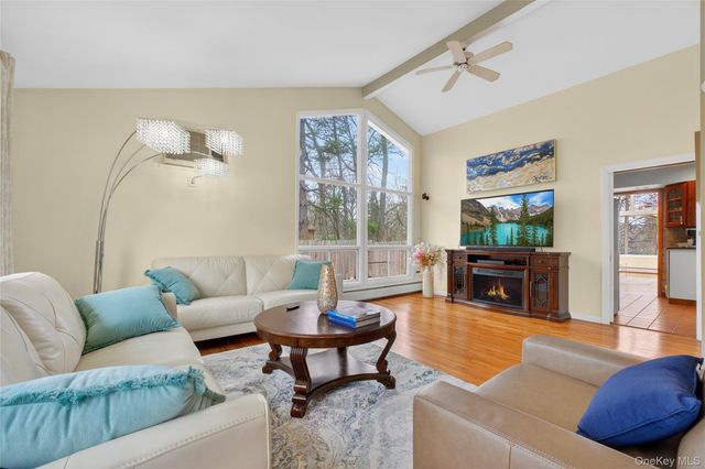 2314 Sultana Drive, Yorktown Heights, NY 10598