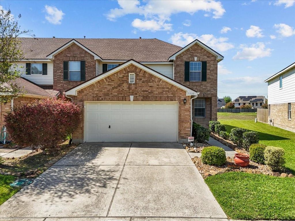 7535 Park Bend Lane, Pasadena, TX 77505