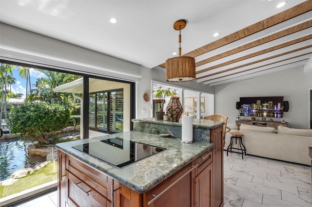 2643 Flamingo Ln, Fort Lauderdale, FL 33312
