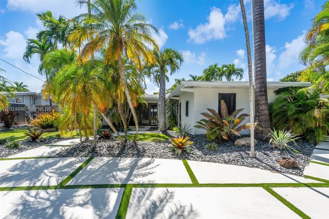 2643 Flamingo Ln, Fort Lauderdale, FL 33312