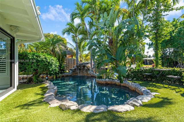 2643 Flamingo Ln, Fort Lauderdale, FL 33312