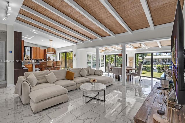 2643 Flamingo Ln, Fort Lauderdale, FL 33312