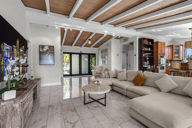 2643 Flamingo Ln, Fort Lauderdale, FL 33312