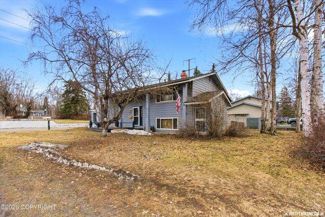 2815 Campbell Airstrip Road, Anchorage, AK 99504