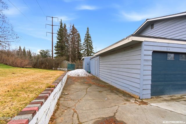 2815 Campbell Airstrip Road, Anchorage, AK 99504