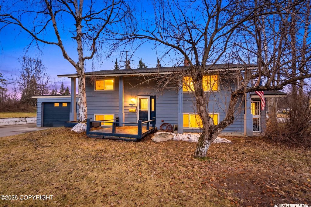 2815 Campbell Airstrip Road, Anchorage, AK 99504