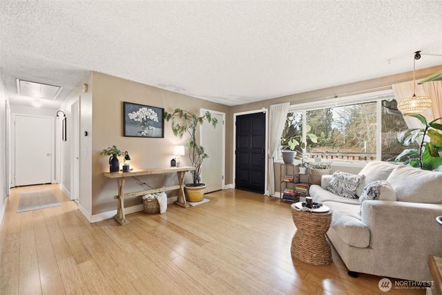 231 99th Avenue SE, Lake Stevens, WA 98258