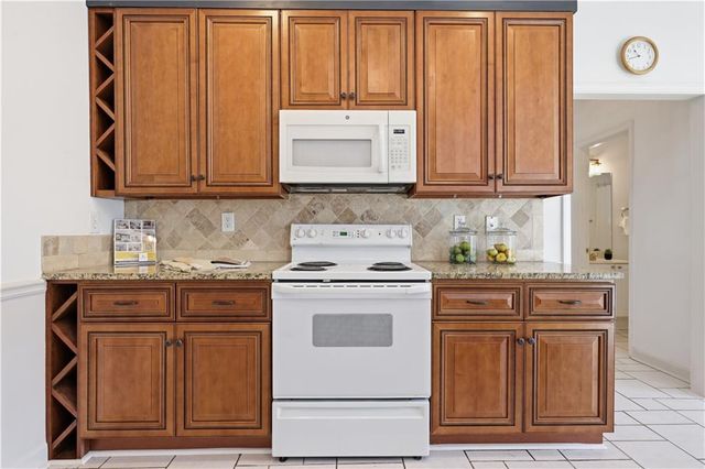 5287 Wild Indigo Way NW, Acworth, GA 30102