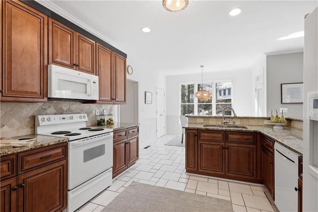 5287 Wild Indigo Way NW, Acworth, GA 30102