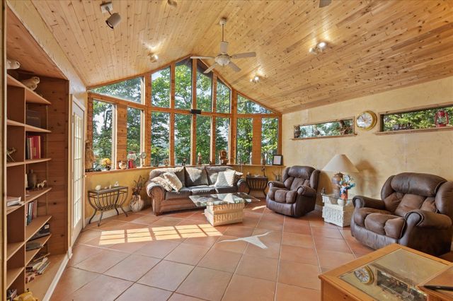 928 Pelican Dr, Winnsboro, TX 75494