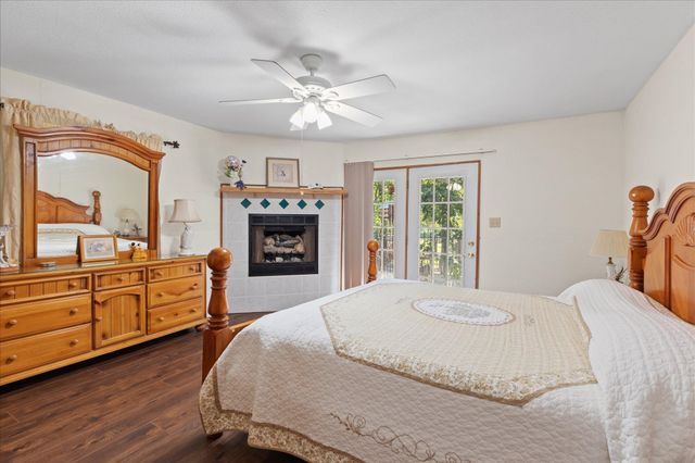 928 Pelican Dr, Winnsboro, TX 75494