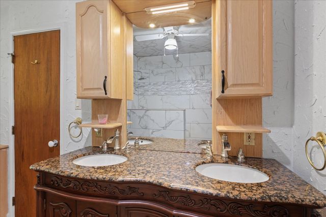 928 Pelican Dr, Winnsboro, TX 75494