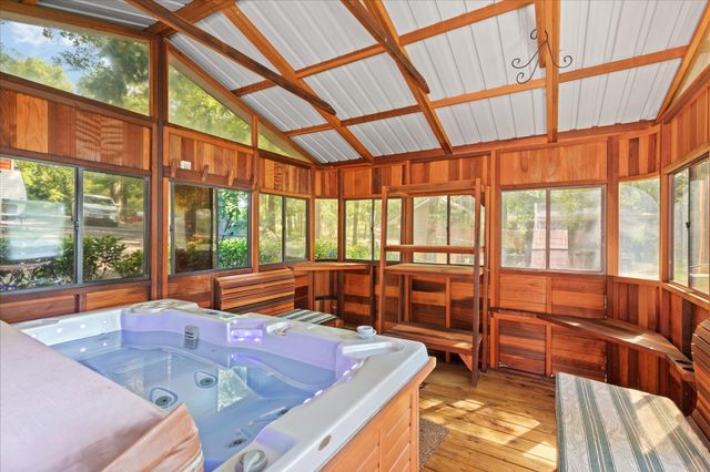 928 Pelican Dr, Winnsboro, TX 75494