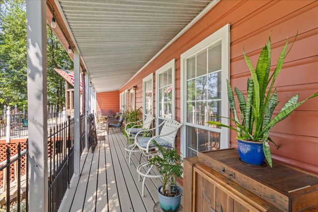 928 Pelican Dr, Winnsboro, TX 75494