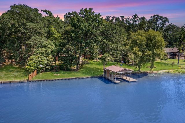 928 Pelican Dr, Winnsboro, TX 75494