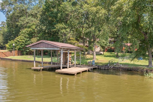 928 Pelican Dr, Winnsboro, TX 75494