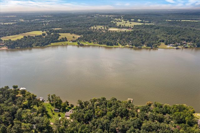 928 Pelican Dr, Winnsboro, TX 75494