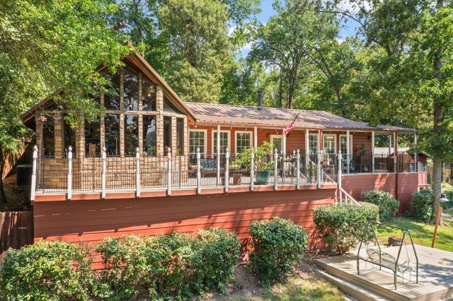 928 Pelican Dr, Winnsboro, TX 75494