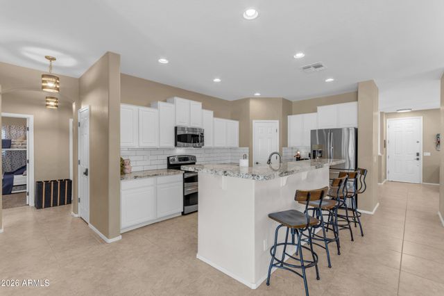 17596 W ACACIA Court, Goodyear, AZ 85338