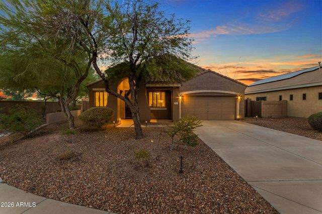 17596 W ACACIA Court, Goodyear, AZ 85338