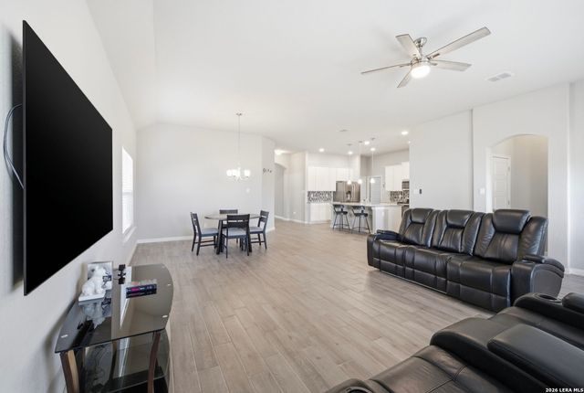 261 Pudu Trl, Cibolo, TX 78108