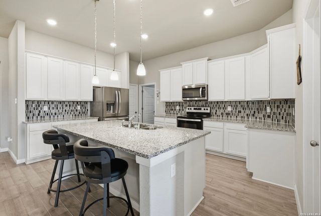 261 Pudu Trl, Cibolo, TX 78108