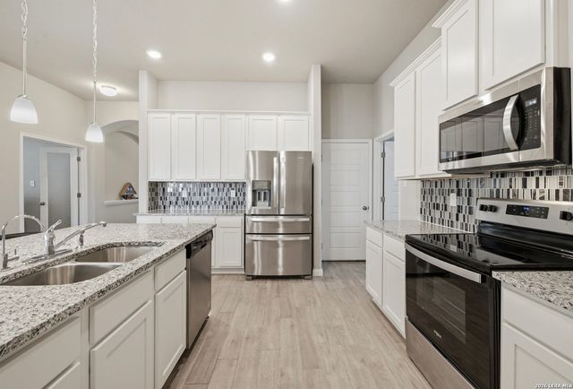 261 Pudu Trl, Cibolo, TX 78108