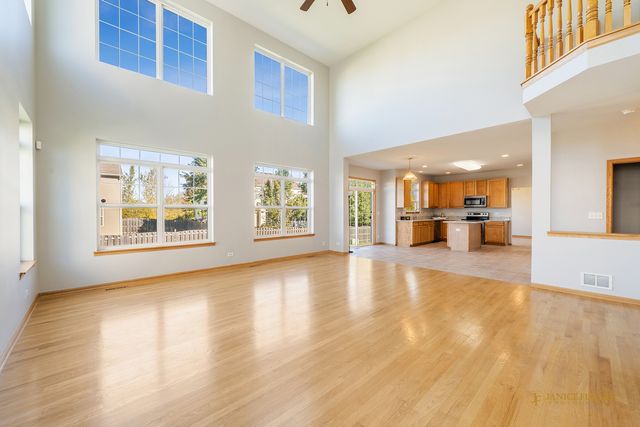 339 MEADOWSEDGE Drive, Woodstock, IL 60098