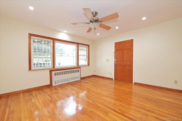 8957 Gold Road 1st Floor, Ozone Park, NY 11417