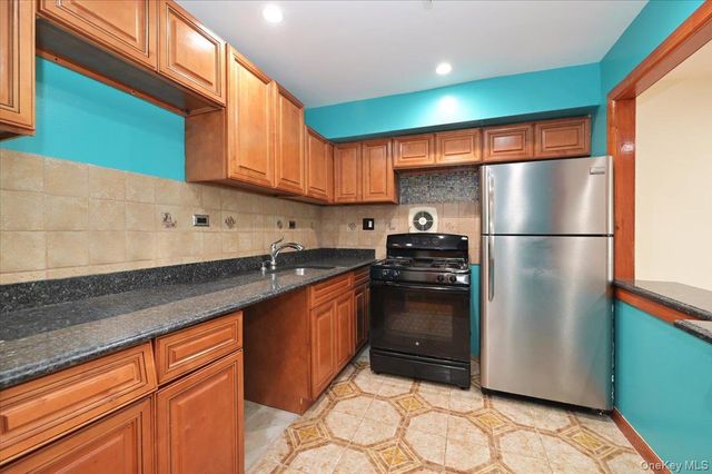 8957 Gold Road 1st Floor, Ozone Park, NY 11417