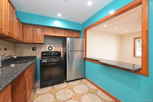 8957 Gold Road 1st Floor, Ozone Park, NY 11417