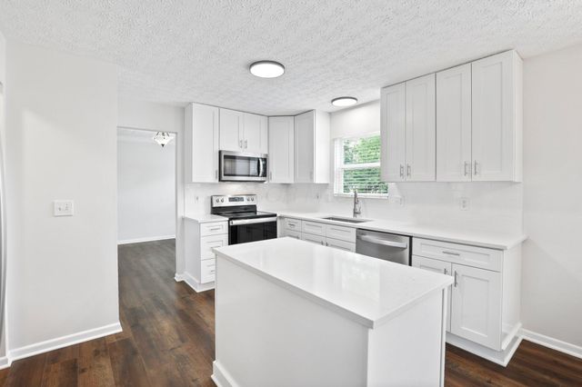 5998 Blaverly Drive, New Albany, OH 43054