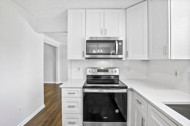 5998 Blaverly Drive, New Albany, OH 43054