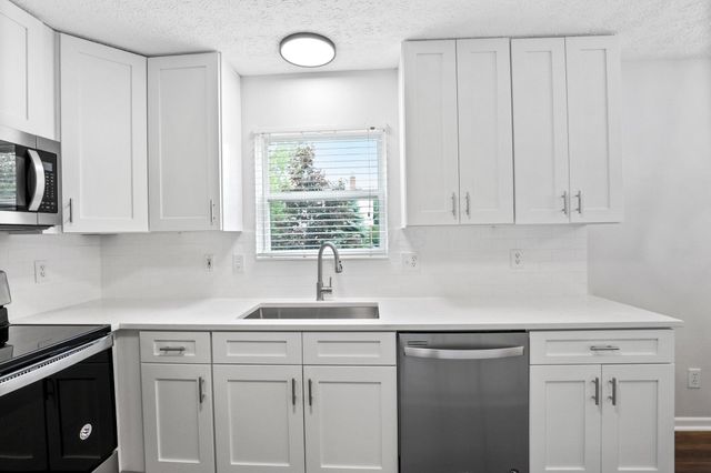 5998 Blaverly Drive, New Albany, OH 43054