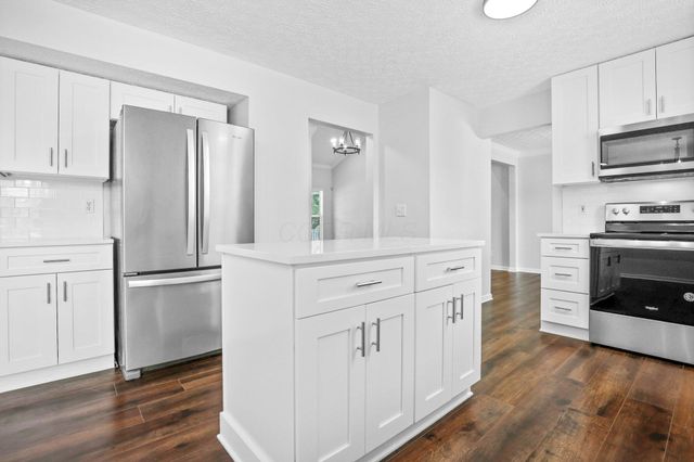 5998 Blaverly Drive, New Albany, OH 43054