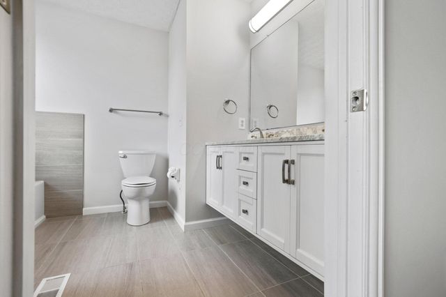 5998 Blaverly Drive, New Albany, OH 43054