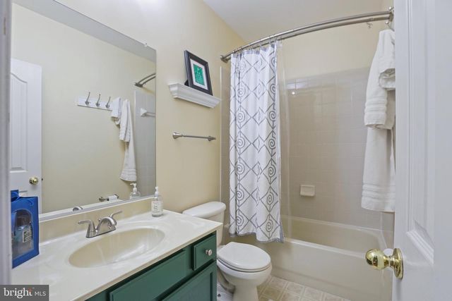 17416 COBB CT, Hagerstown, MD 21740