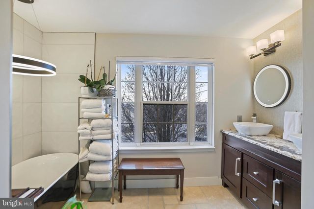 17416 COBB CT, Hagerstown, MD 21740