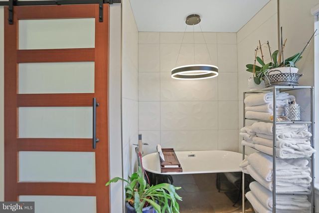 17416 COBB CT, Hagerstown, MD 21740