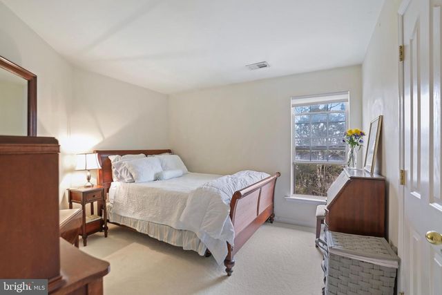 17416 COBB CT, Hagerstown, MD 21740