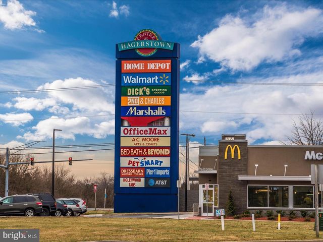 17416 COBB CT, Hagerstown, MD 21740