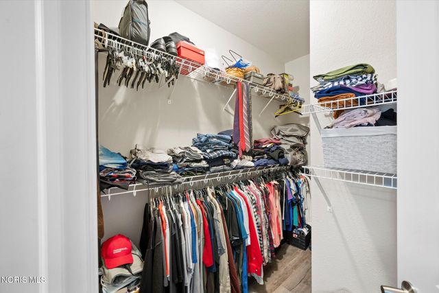 4736 Lakeside Drive, Maumee, OH 43537