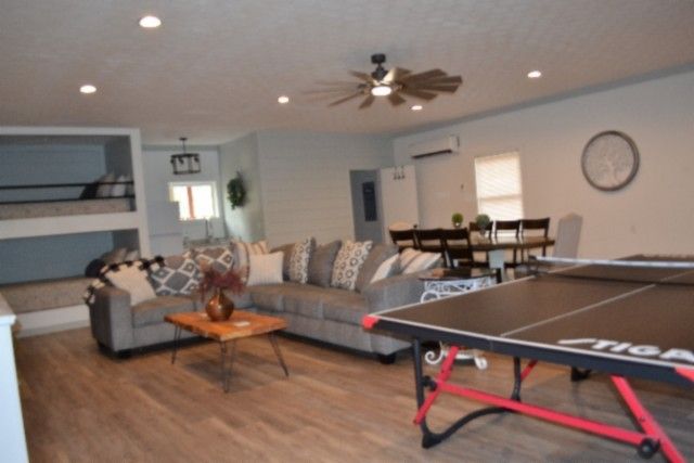 450 Cedar Hill Rd, Celina, TN 38551