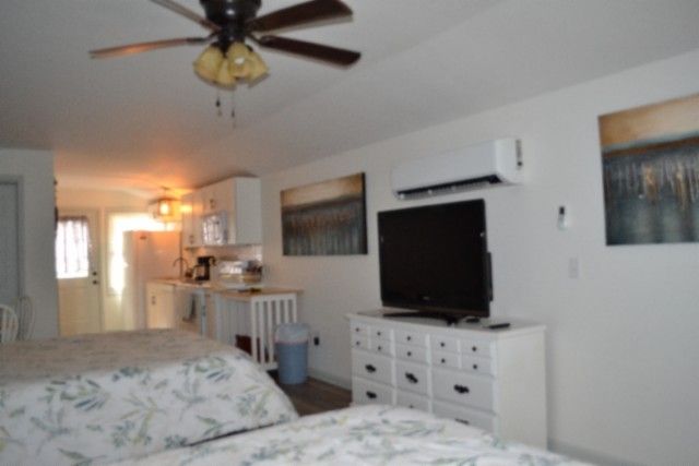 450 Cedar Hill Rd, Celina, TN 38551