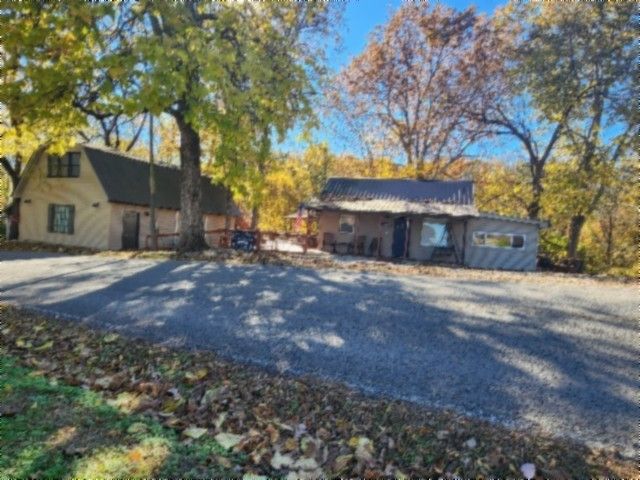 450 Cedar Hill Rd, Celina, TN 38551