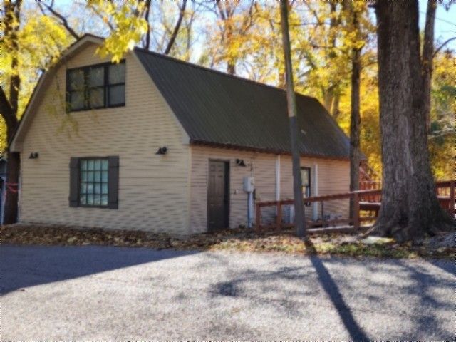 450 Cedar Hill Rd, Celina, TN 38551