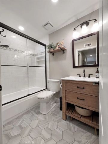 80 Ilex, Newbury Park, CA 91320