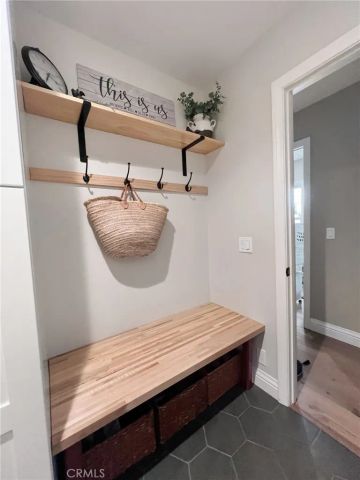 80 Ilex, Newbury Park, CA 91320